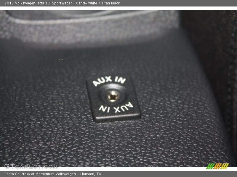 Candy White / Titan Black 2013 Volkswagen Jetta TDI SportWagen