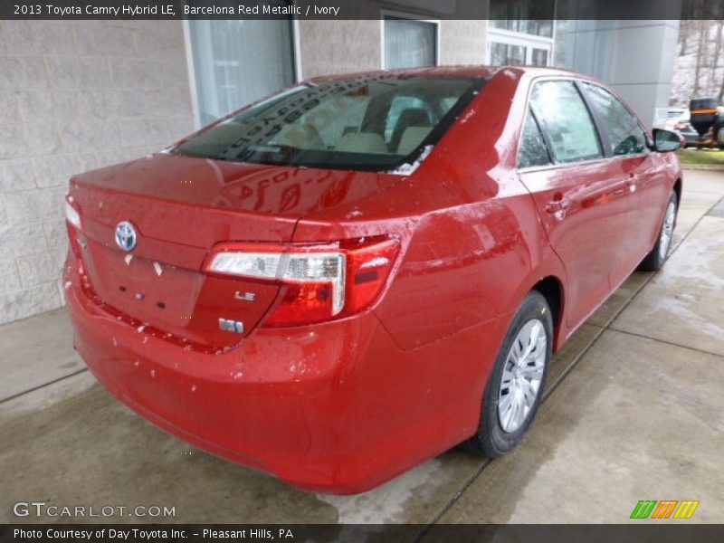 Barcelona Red Metallic / Ivory 2013 Toyota Camry Hybrid LE