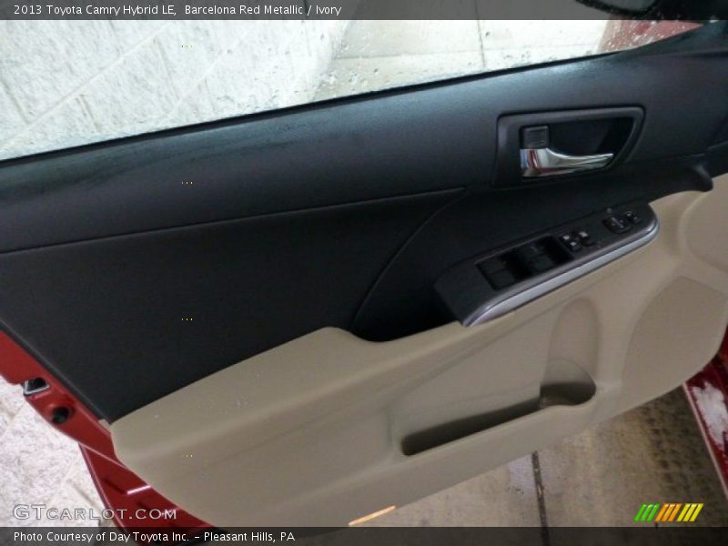 Barcelona Red Metallic / Ivory 2013 Toyota Camry Hybrid LE