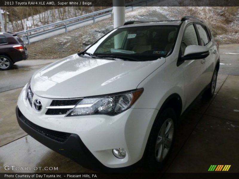 Super White / Beige 2013 Toyota RAV4 XLE AWD