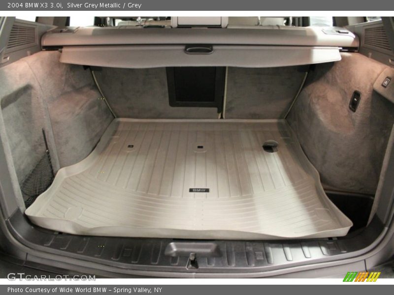  2004 X3 3.0i Trunk