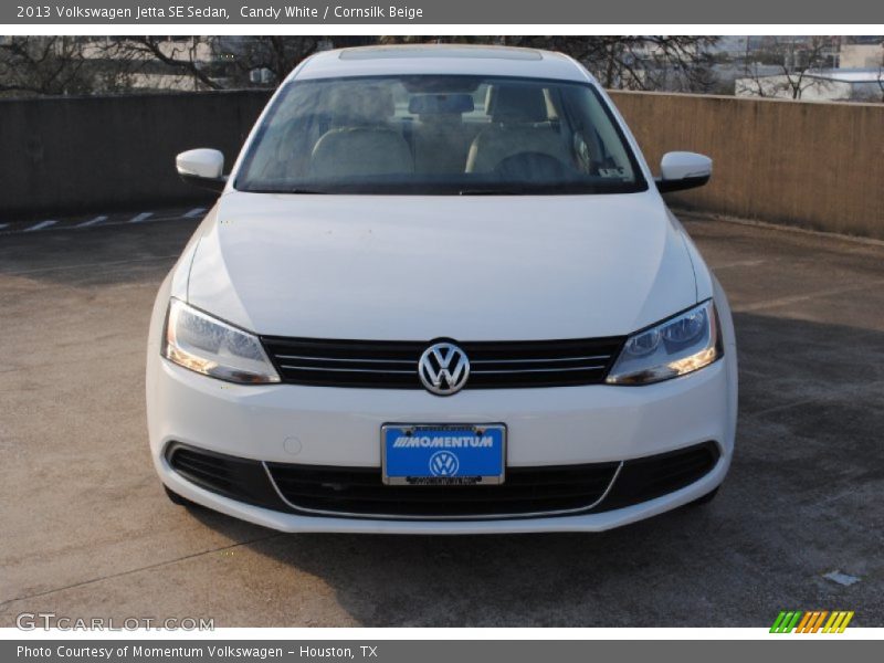 Candy White / Cornsilk Beige 2013 Volkswagen Jetta SE Sedan