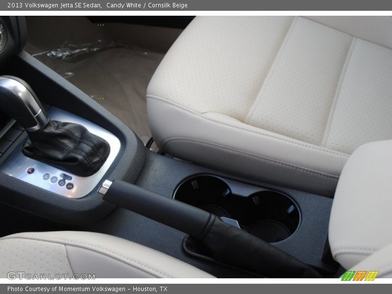 Candy White / Cornsilk Beige 2013 Volkswagen Jetta SE Sedan