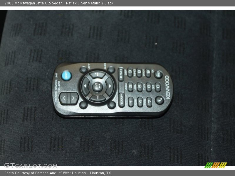 Reflex Silver Metallic / Black 2003 Volkswagen Jetta GLS Sedan