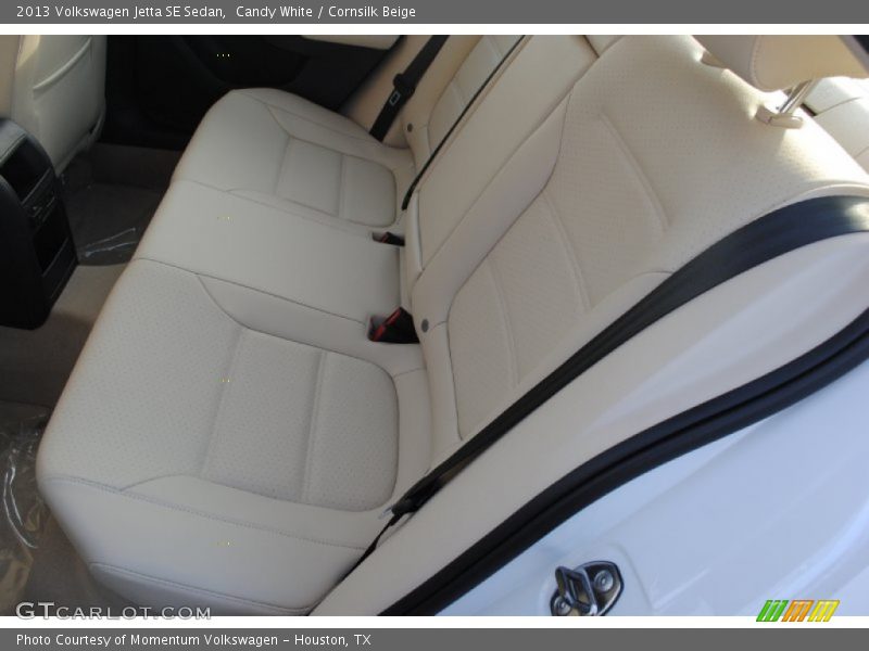 Candy White / Cornsilk Beige 2013 Volkswagen Jetta SE Sedan