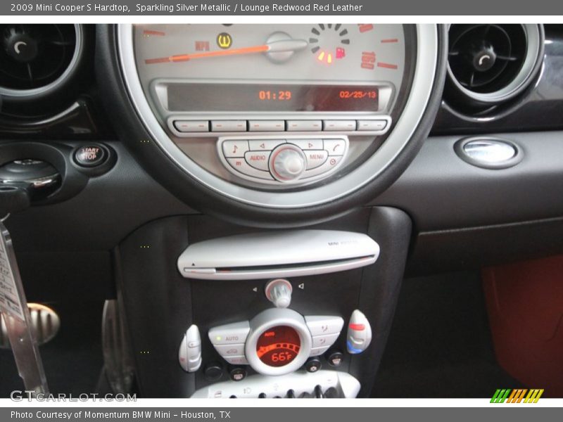 Controls of 2009 Cooper S Hardtop