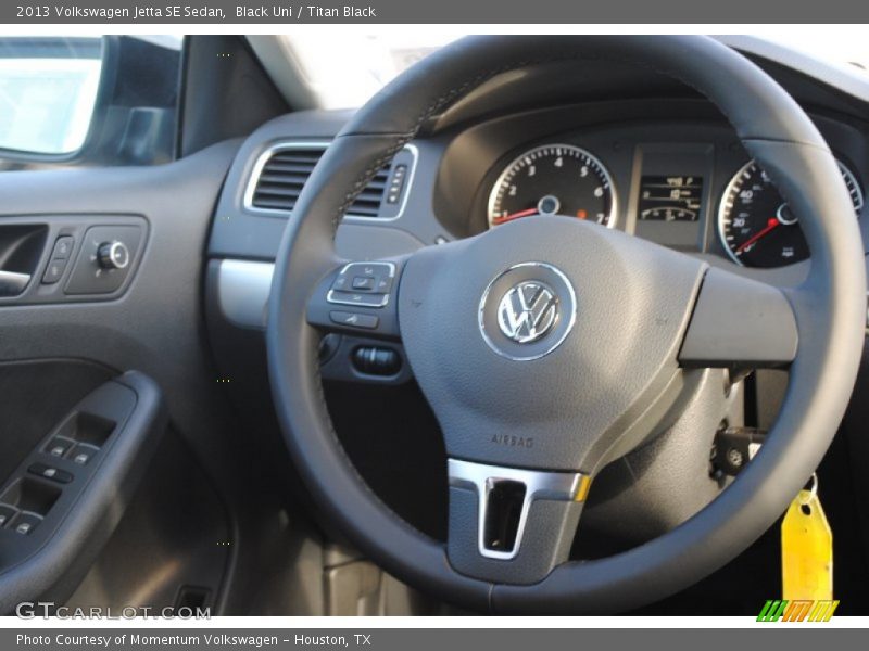 Black Uni / Titan Black 2013 Volkswagen Jetta SE Sedan