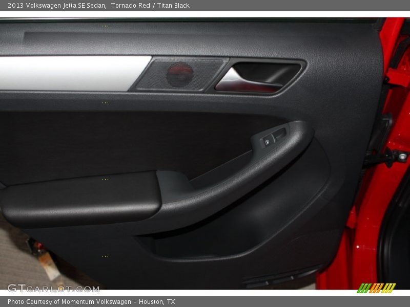 Tornado Red / Titan Black 2013 Volkswagen Jetta SE Sedan