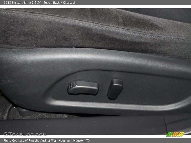 Super Black / Charcoal 2013 Nissan Altima 2.5 SV