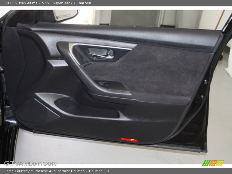 Super Black / Charcoal 2013 Nissan Altima 2.5 SV