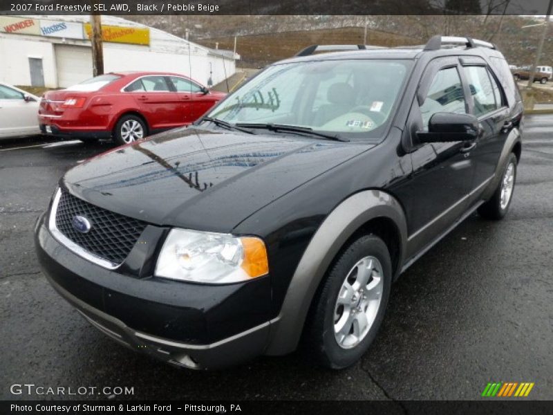 Front 3/4 View of 2007 Freestyle SEL AWD