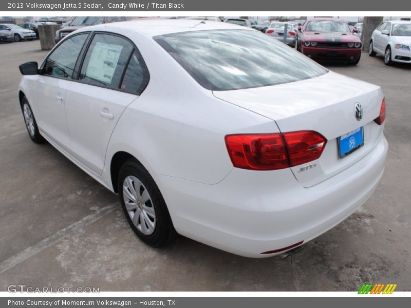 Candy White / Titan Black 2013 Volkswagen Jetta S Sedan