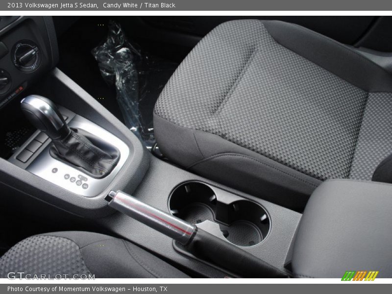 Candy White / Titan Black 2013 Volkswagen Jetta S Sedan
