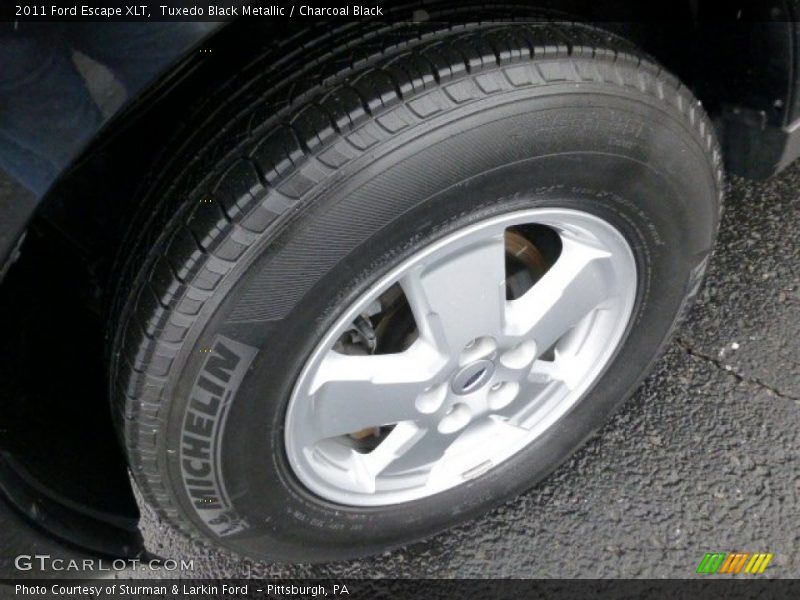 Tuxedo Black Metallic / Charcoal Black 2011 Ford Escape XLT