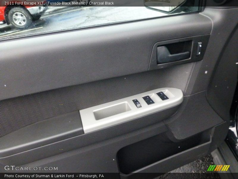 Tuxedo Black Metallic / Charcoal Black 2011 Ford Escape XLT