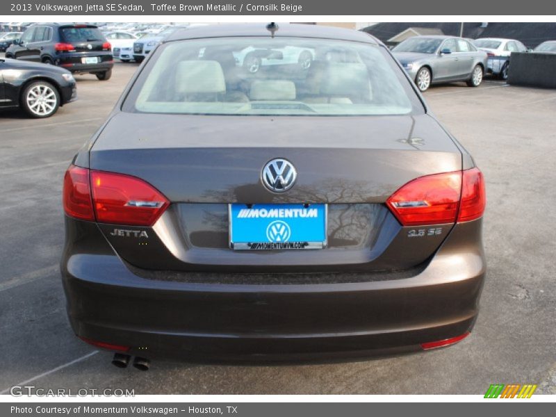 Toffee Brown Metallic / Cornsilk Beige 2013 Volkswagen Jetta SE Sedan