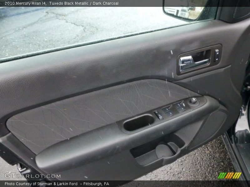 Tuxedo Black Metallic / Dark Charcoal 2010 Mercury Milan I4