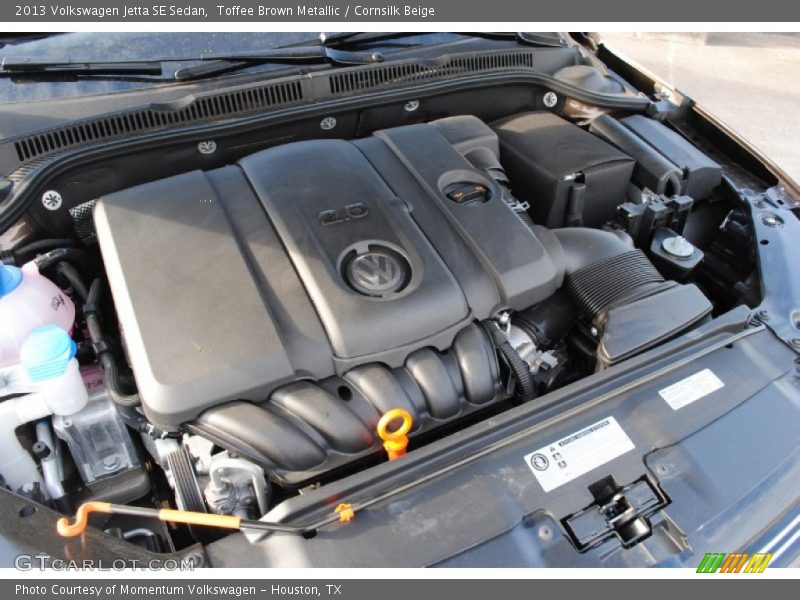 Toffee Brown Metallic / Cornsilk Beige 2013 Volkswagen Jetta SE Sedan