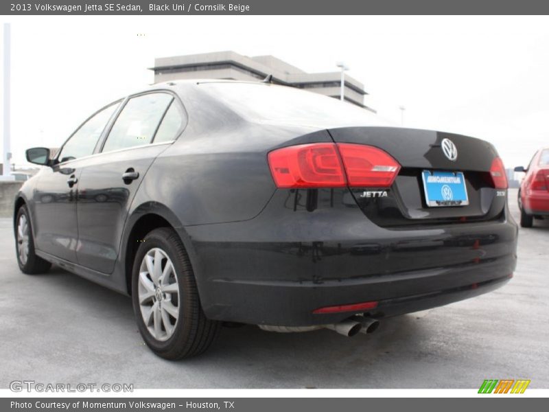 Black Uni / Cornsilk Beige 2013 Volkswagen Jetta SE Sedan