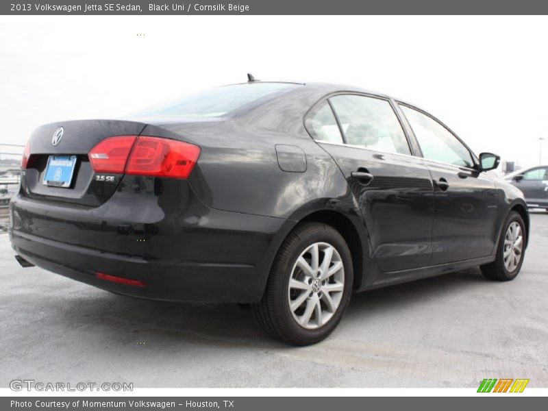 Black Uni / Cornsilk Beige 2013 Volkswagen Jetta SE Sedan