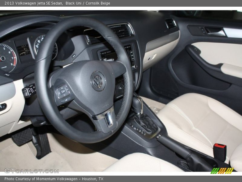 Black Uni / Cornsilk Beige 2013 Volkswagen Jetta SE Sedan