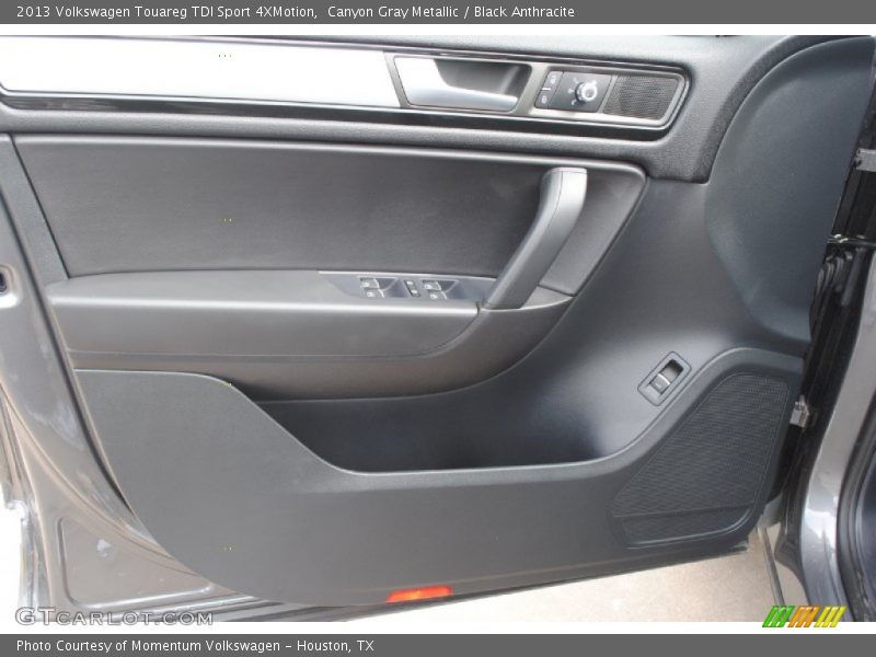 Canyon Gray Metallic / Black Anthracite 2013 Volkswagen Touareg TDI Sport 4XMotion