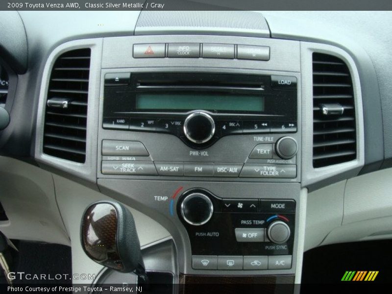 Classic Silver Metallic / Gray 2009 Toyota Venza AWD