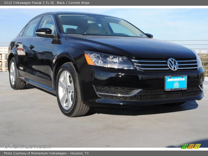 Black / Cornsilk Beige 2013 Volkswagen Passat 2.5L SE
