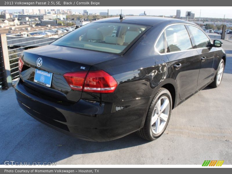Black / Cornsilk Beige 2013 Volkswagen Passat 2.5L SE