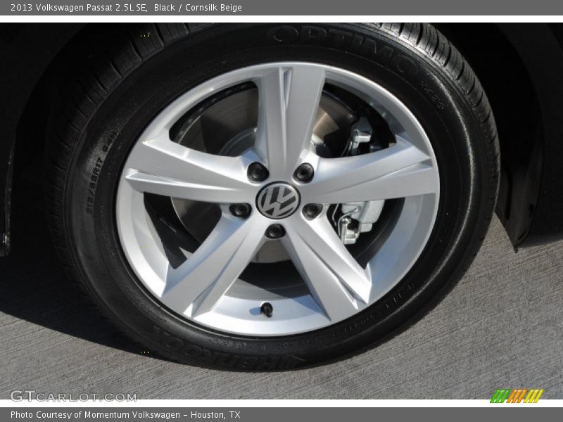 Black / Cornsilk Beige 2013 Volkswagen Passat 2.5L SE