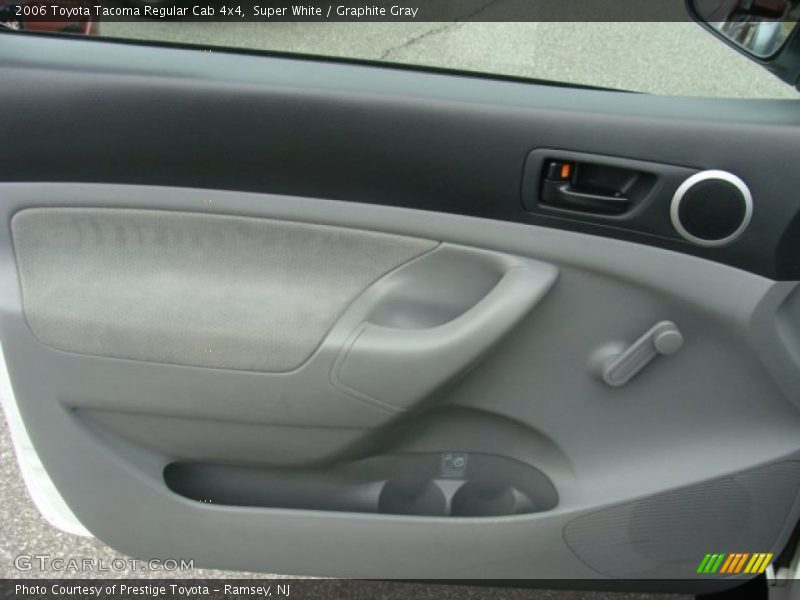 Super White / Graphite Gray 2006 Toyota Tacoma Regular Cab 4x4