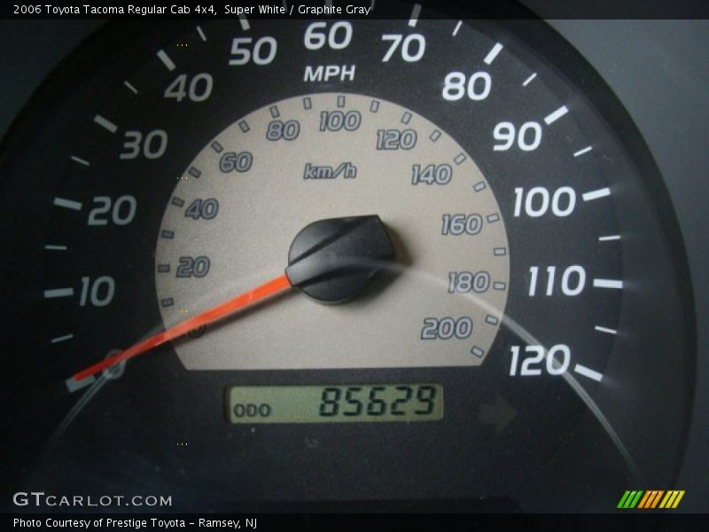 Super White / Graphite Gray 2006 Toyota Tacoma Regular Cab 4x4