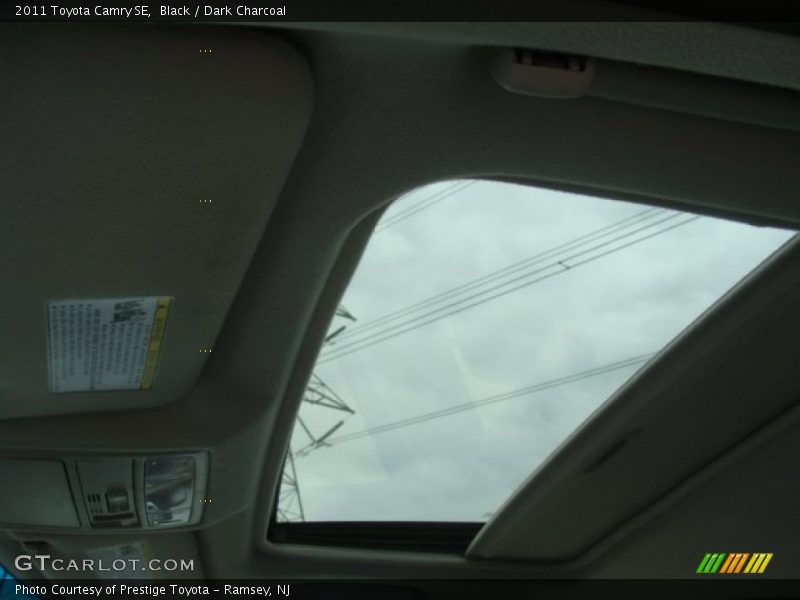 Black / Dark Charcoal 2011 Toyota Camry SE