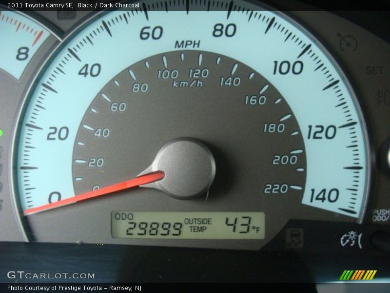 Black / Dark Charcoal 2011 Toyota Camry SE