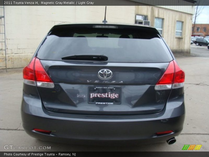 Magnetic Gray Metallic / Light Gray 2011 Toyota Venza I4