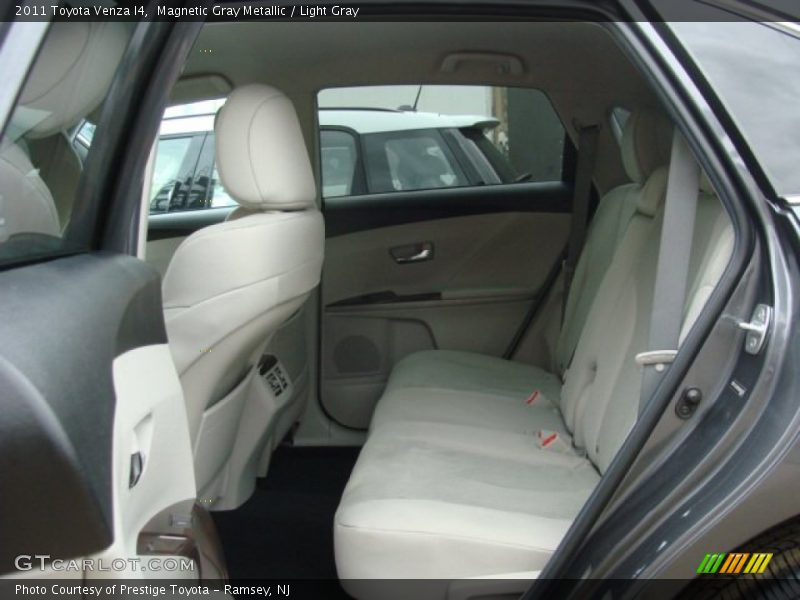 Magnetic Gray Metallic / Light Gray 2011 Toyota Venza I4
