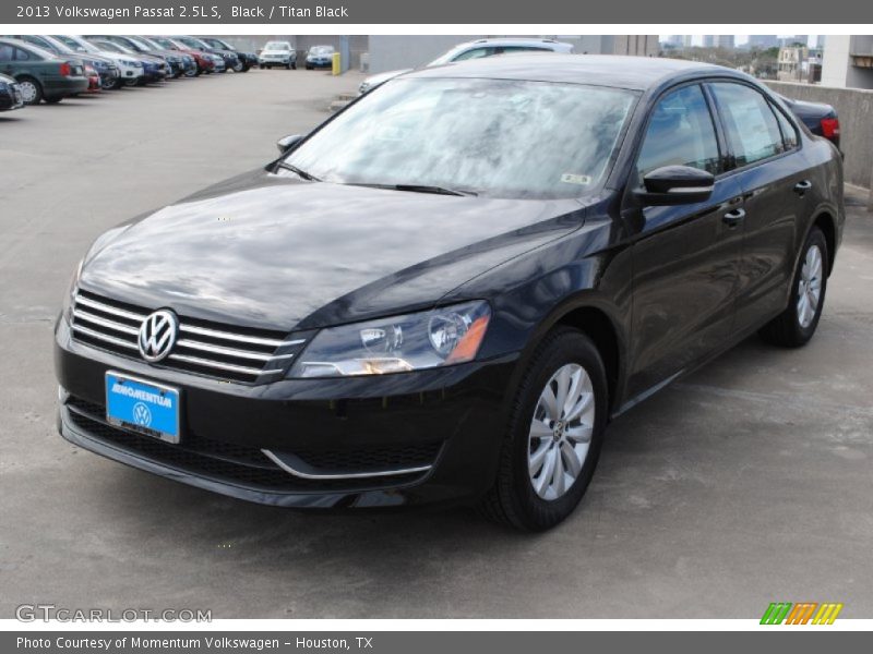 Black / Titan Black 2013 Volkswagen Passat 2.5L S