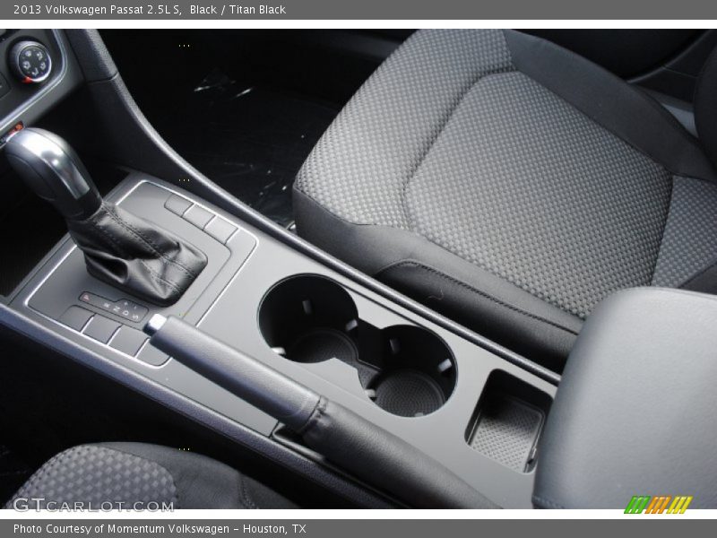 Black / Titan Black 2013 Volkswagen Passat 2.5L S