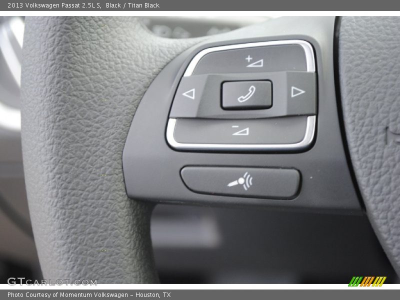 Black / Titan Black 2013 Volkswagen Passat 2.5L S