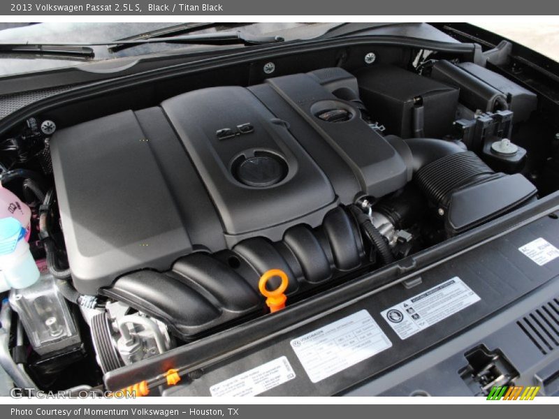 Black / Titan Black 2013 Volkswagen Passat 2.5L S
