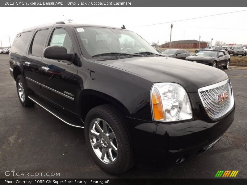 Onyx Black / Cocoa/Light Cashmere 2013 GMC Yukon XL Denali AWD