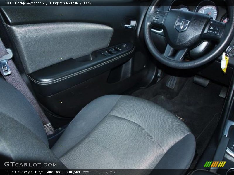 Tungsten Metallic / Black 2012 Dodge Avenger SE