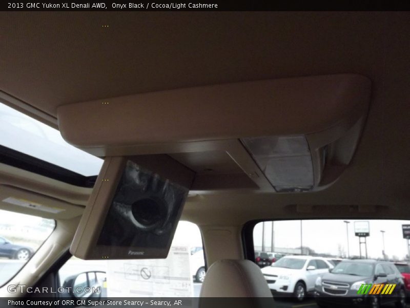 Onyx Black / Cocoa/Light Cashmere 2013 GMC Yukon XL Denali AWD