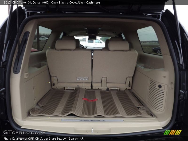 Onyx Black / Cocoa/Light Cashmere 2013 GMC Yukon XL Denali AWD
