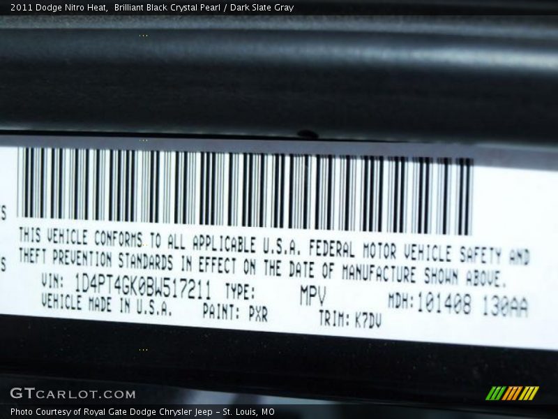 Brilliant Black Crystal Pearl / Dark Slate Gray 2011 Dodge Nitro Heat