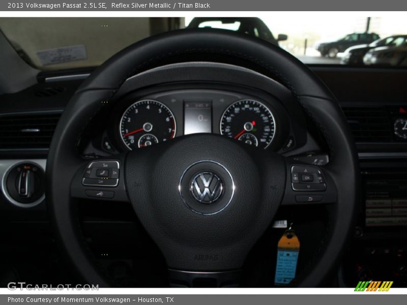 Reflex Silver Metallic / Titan Black 2013 Volkswagen Passat 2.5L SE