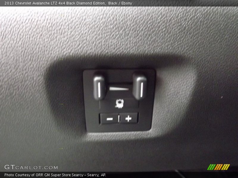 Controls of 2013 Avalanche LTZ 4x4 Black Diamond Edition
