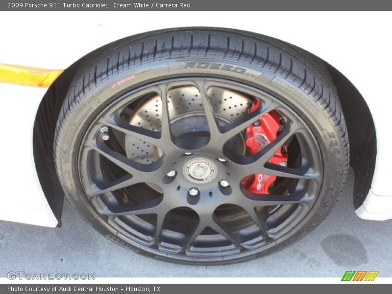 Custom Wheels of 2009 911 Turbo Cabriolet