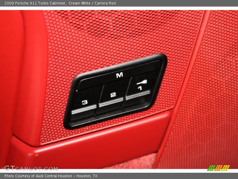 Controls of 2009 911 Turbo Cabriolet