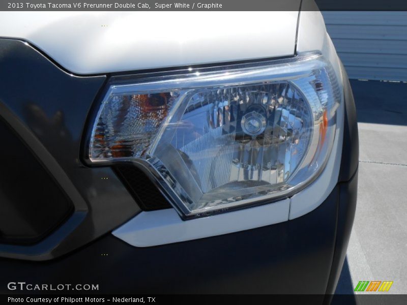 Super White / Graphite 2013 Toyota Tacoma V6 Prerunner Double Cab
